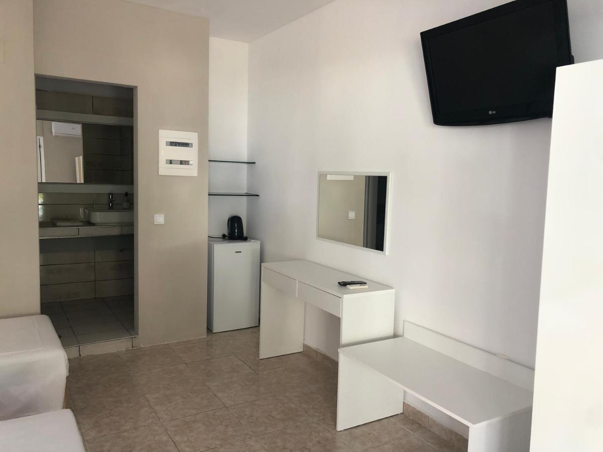 Sotiris Rooms Фаліракі Екстер'єр фото